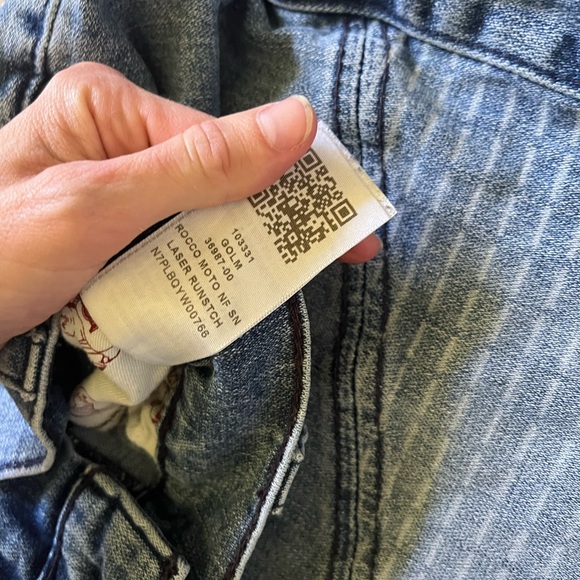 True Religion Men’s Rocco Moto Relaxed Skinny Jeans Denim Size 36 Medium Wash - Picture 6 of 11